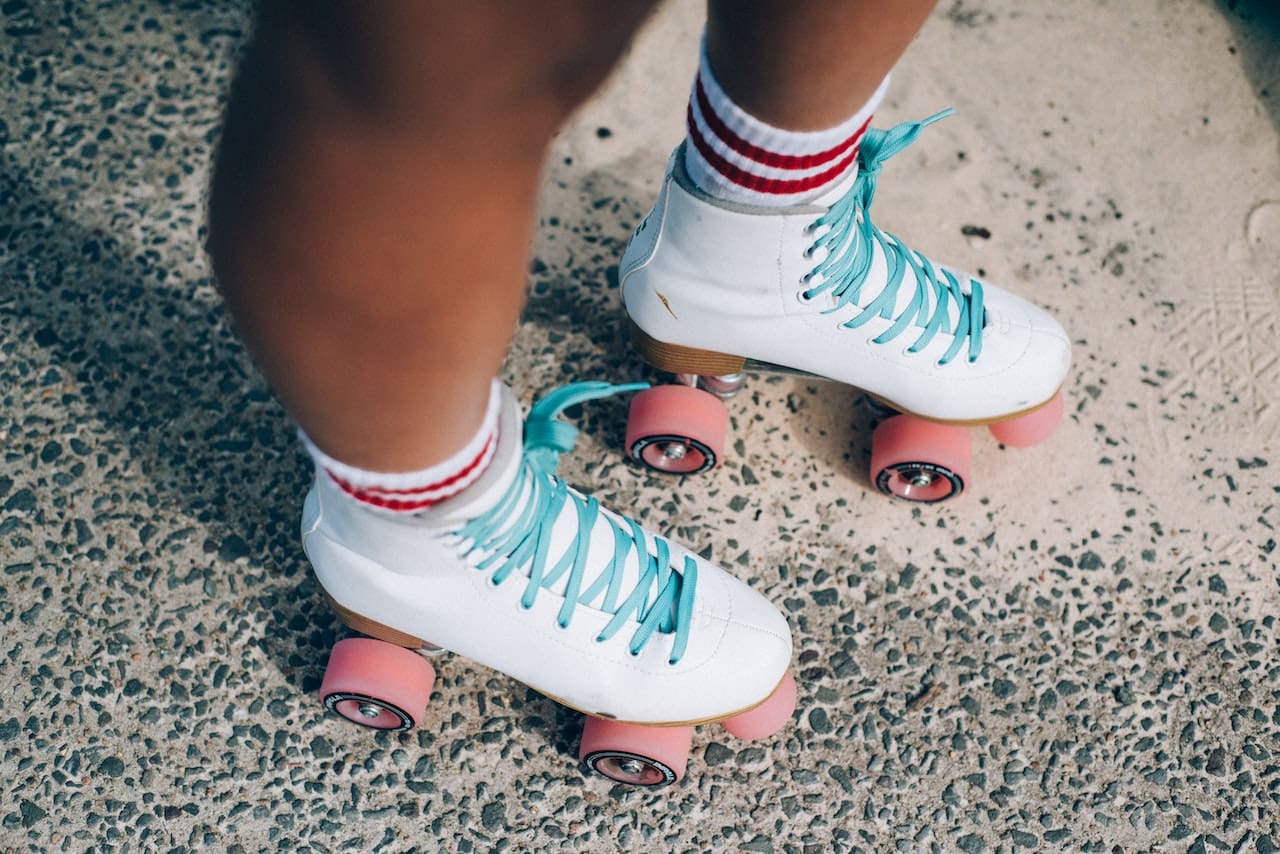 roller rinks phoenix - roller skates