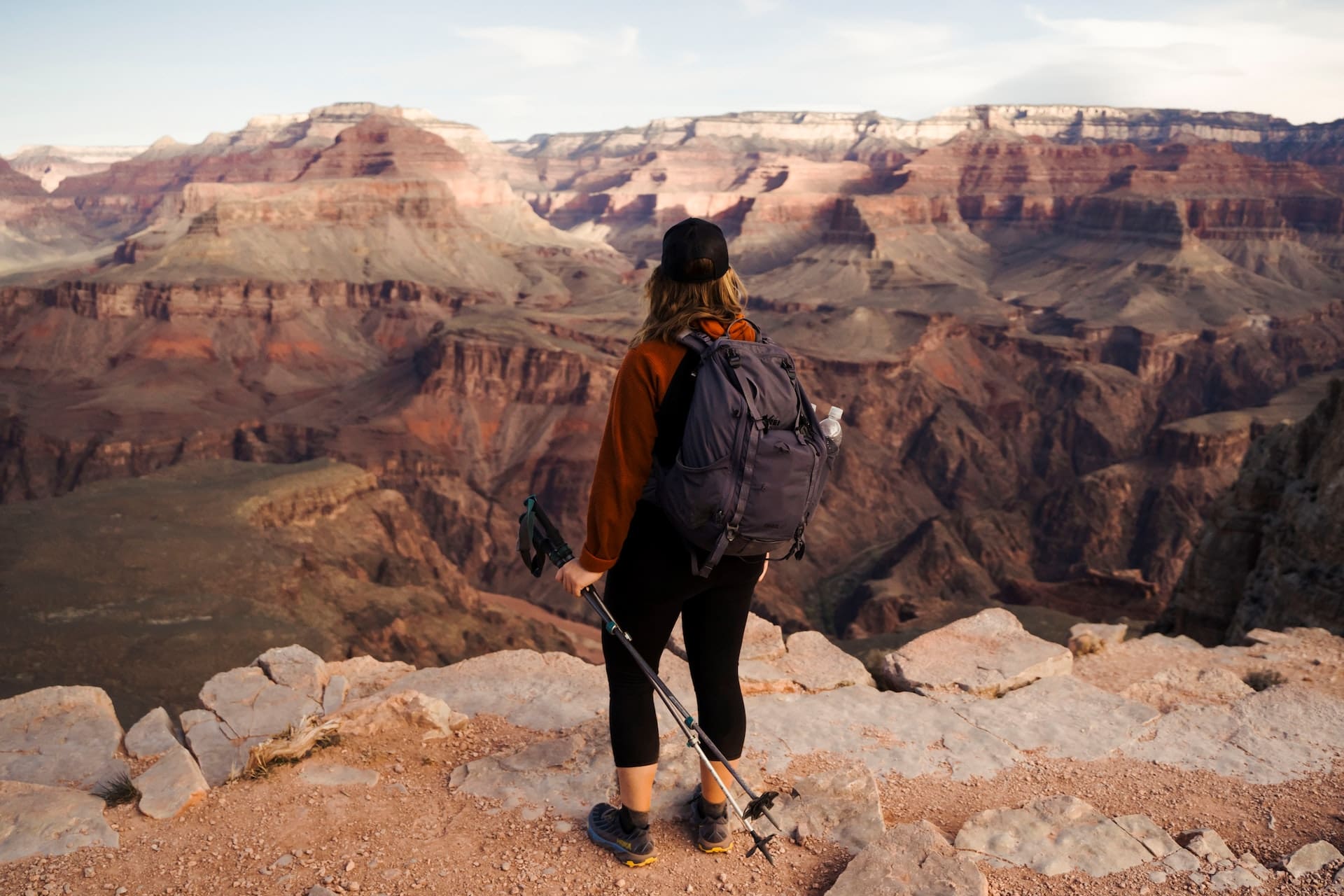 best winter hikes in arizona - hiker overlooking canyon